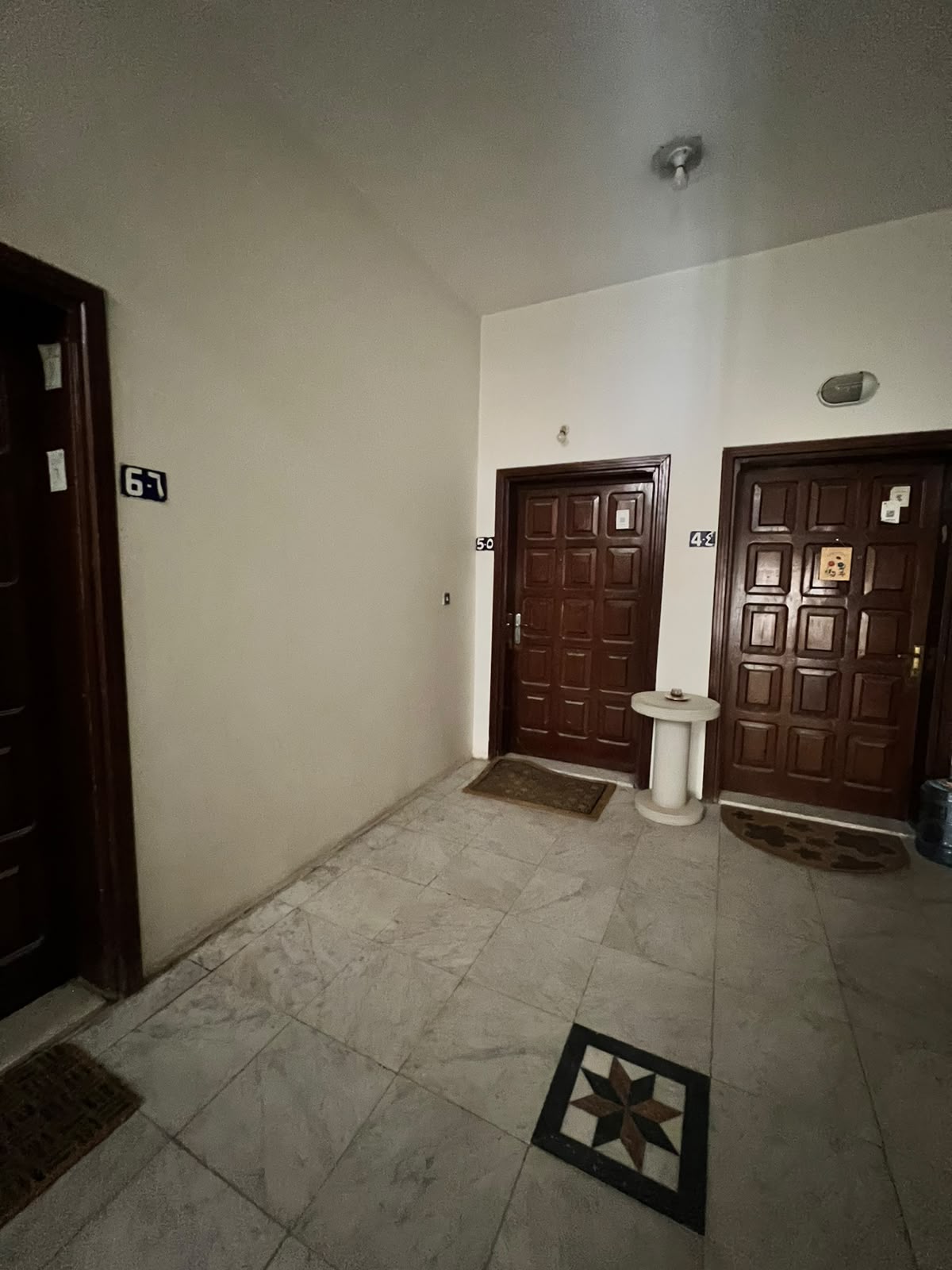 عمارة سكنية تجارية (مؤجرة) على 3 شوارع / الرياض / السليمانية / 2546554828300000