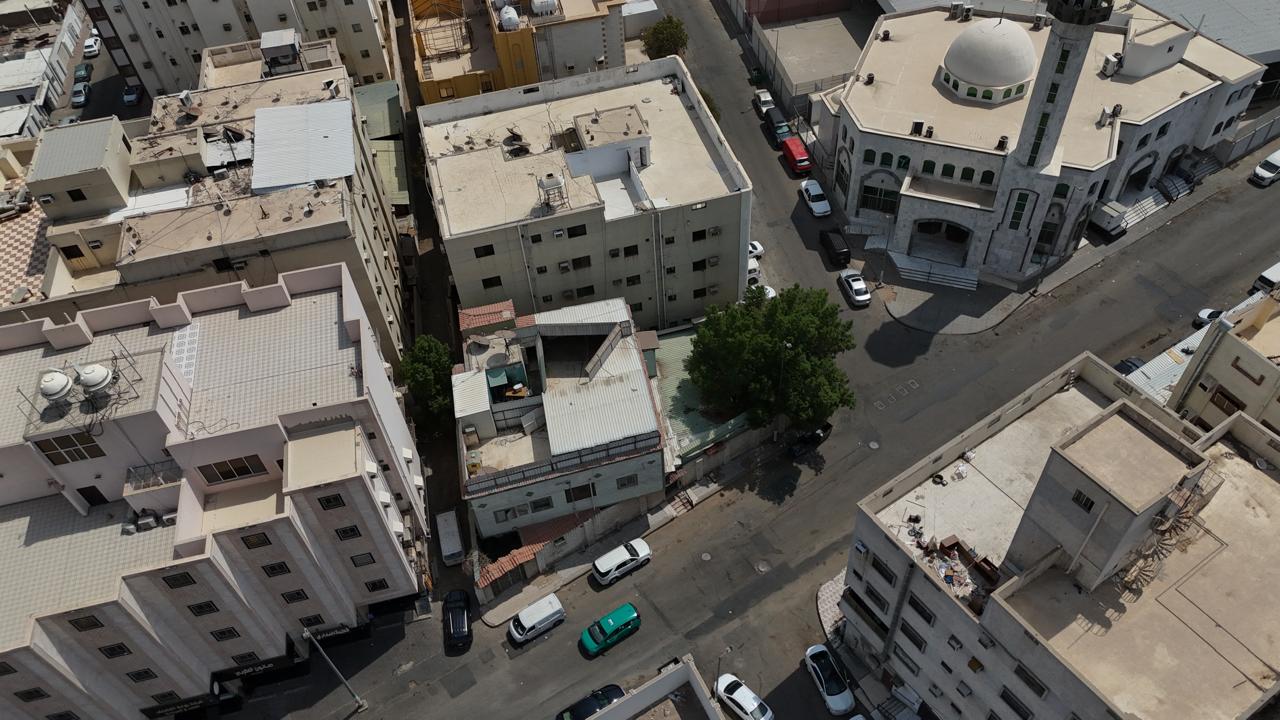 عمارة سكنية بحي الزاهر بمدينة مكة المكرمة صك رقم / 420118009116