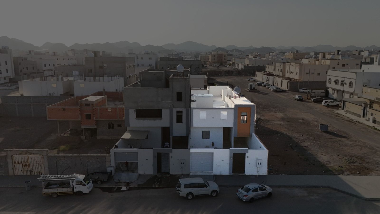 فيلا سكنية في حي حمراء الاسد / هـ بمساحة 400م قطعة رقم 2612 / 1 صك رقم 294451000298