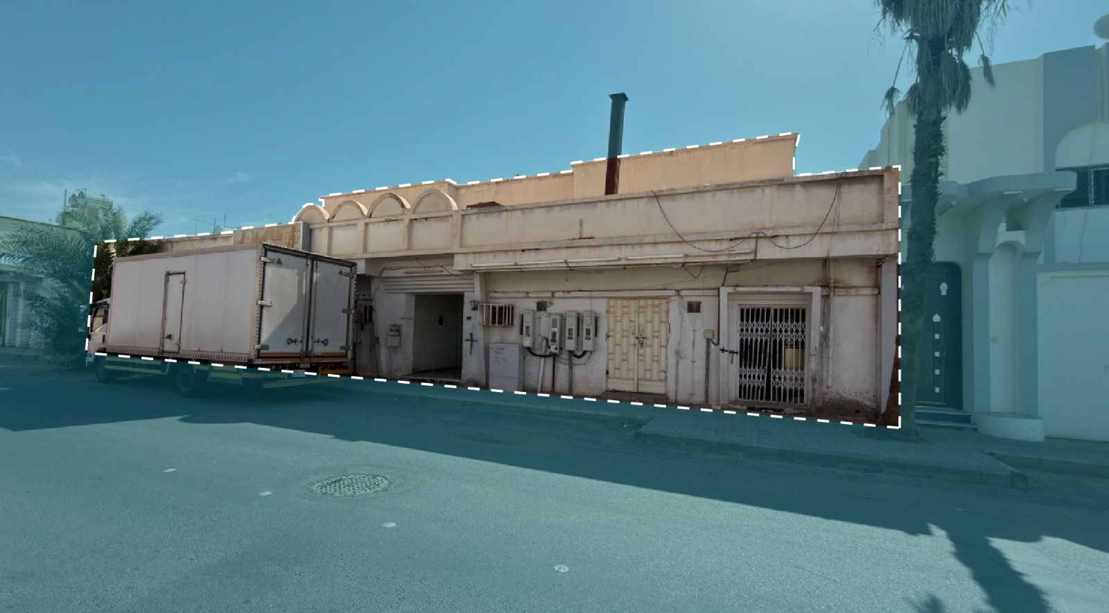 عمارة سكنية في حي الفيصلية والضباط خدمات 5 بمساحة 750م قطعة رقم 247 صك رقم 560633002985