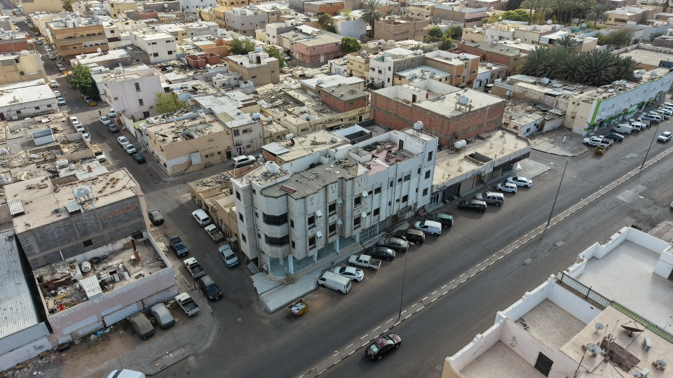 عمارة سكنية - تجارية صك رقم 650105003554