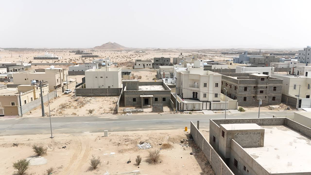 فيلا سكنية بحي شرق المدينة - صك 372803004870