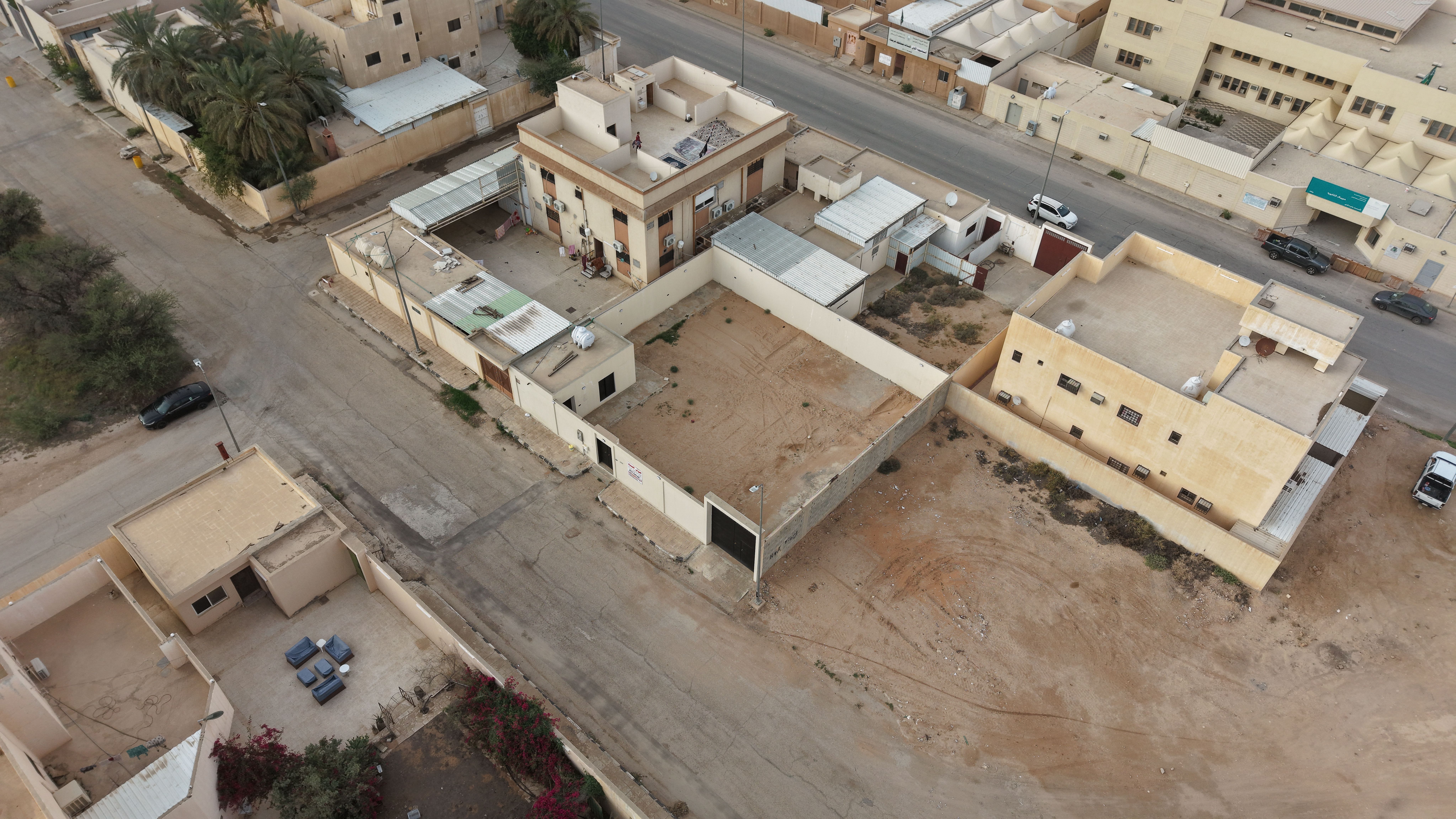 أرض سكنية مسورة بمساحة 441.60م2 - حي النهضة , حريملاء