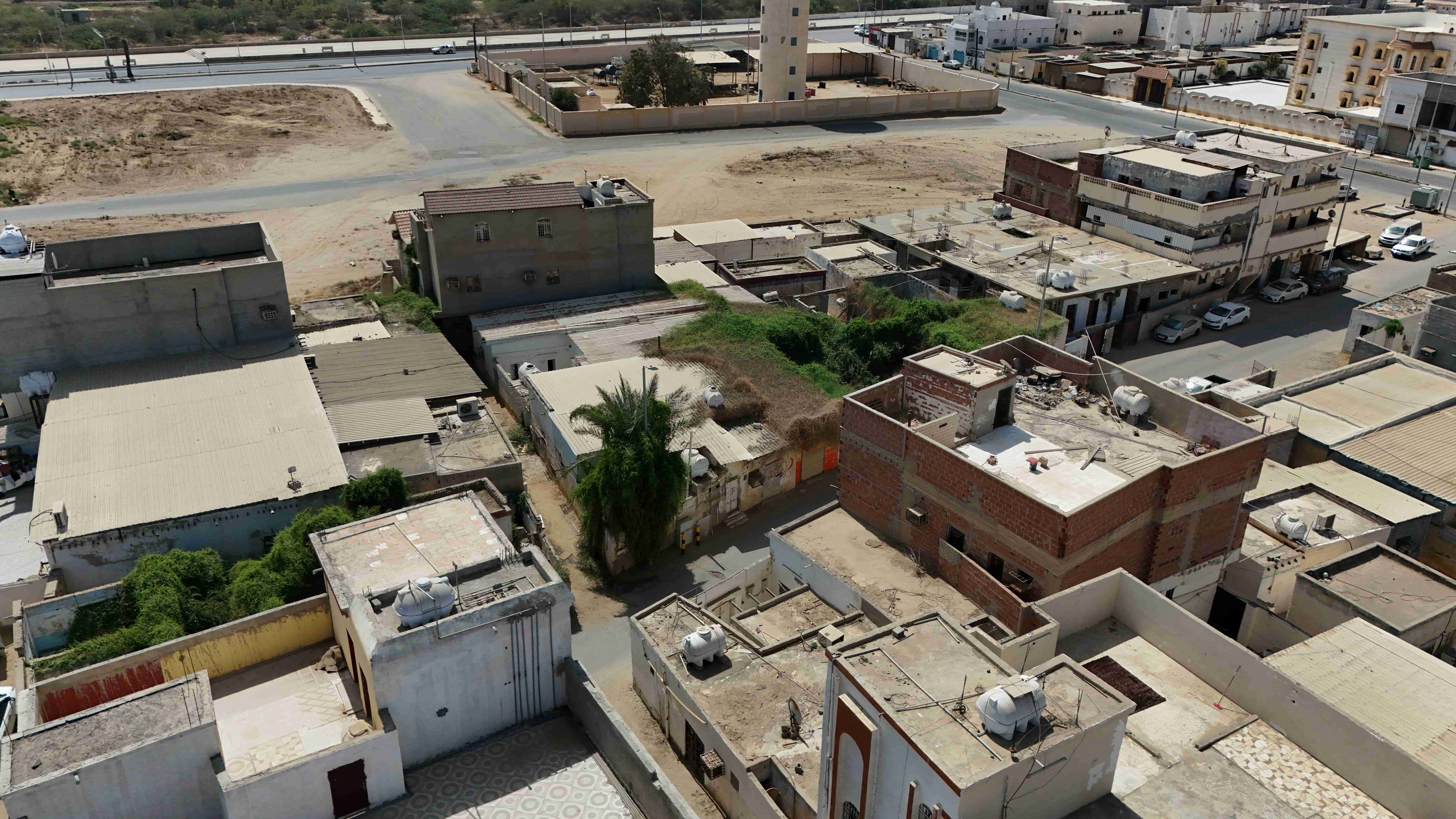 بيت شعبي مساحة 329 م2 صامطة جيزان , رقم الصك : 472705001855