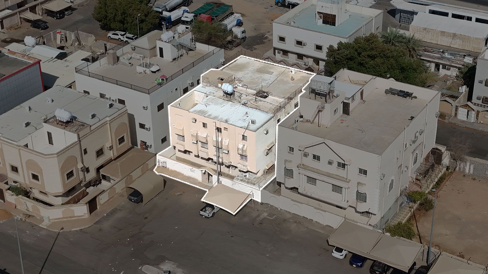 عمارة سكنية بحي جزع العيون بصك 2077025908400000