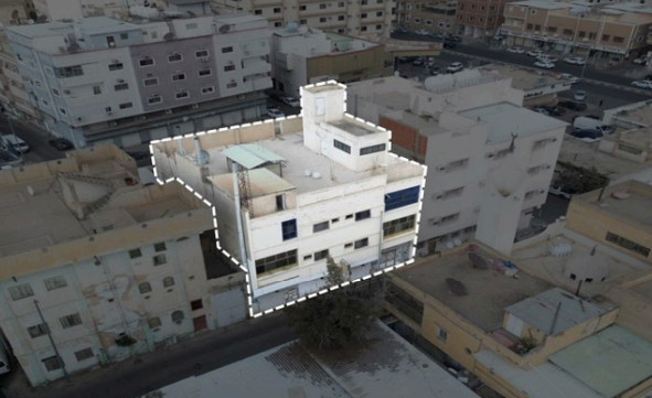 عمارة سكنية في حي السلامة رقم الصك 320723001282