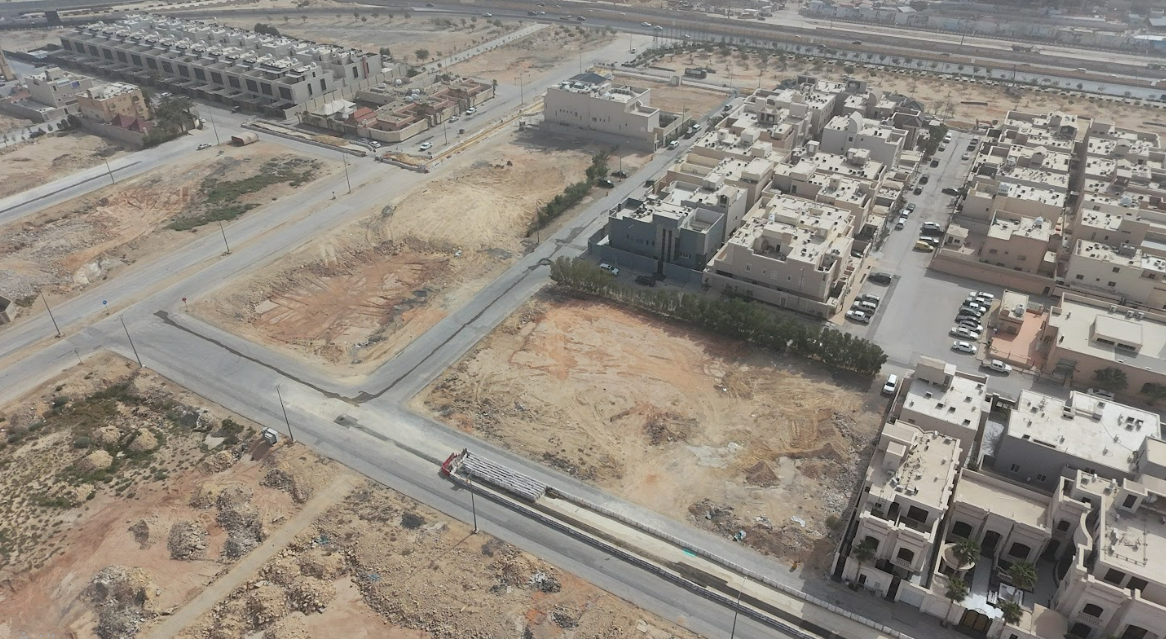 ارض تجارية سكنية بحي الملقا / رقم الصك 762049001433
