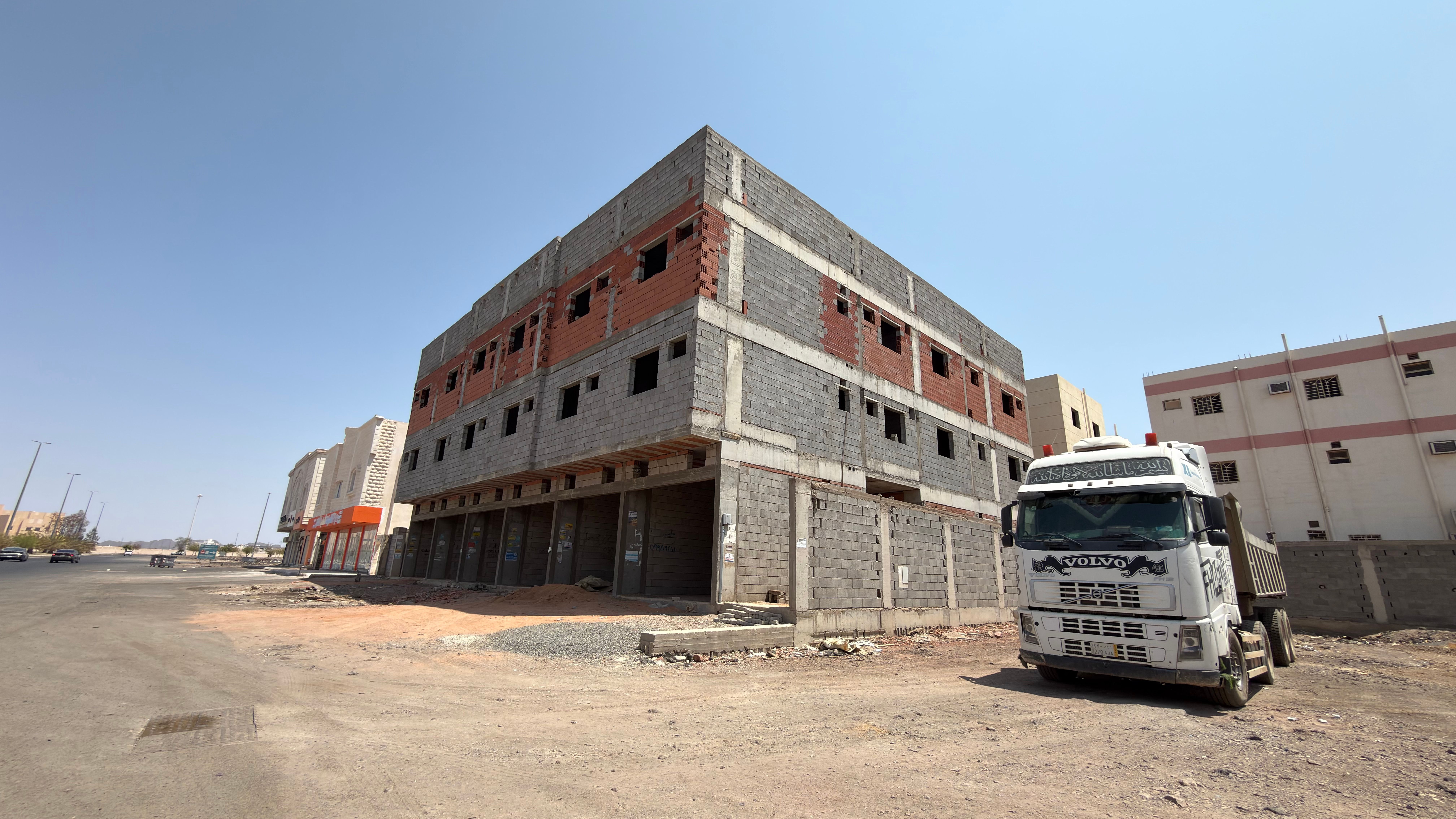 عمارة سكنية تجارية مشاع حي الملك فهد-260635001562