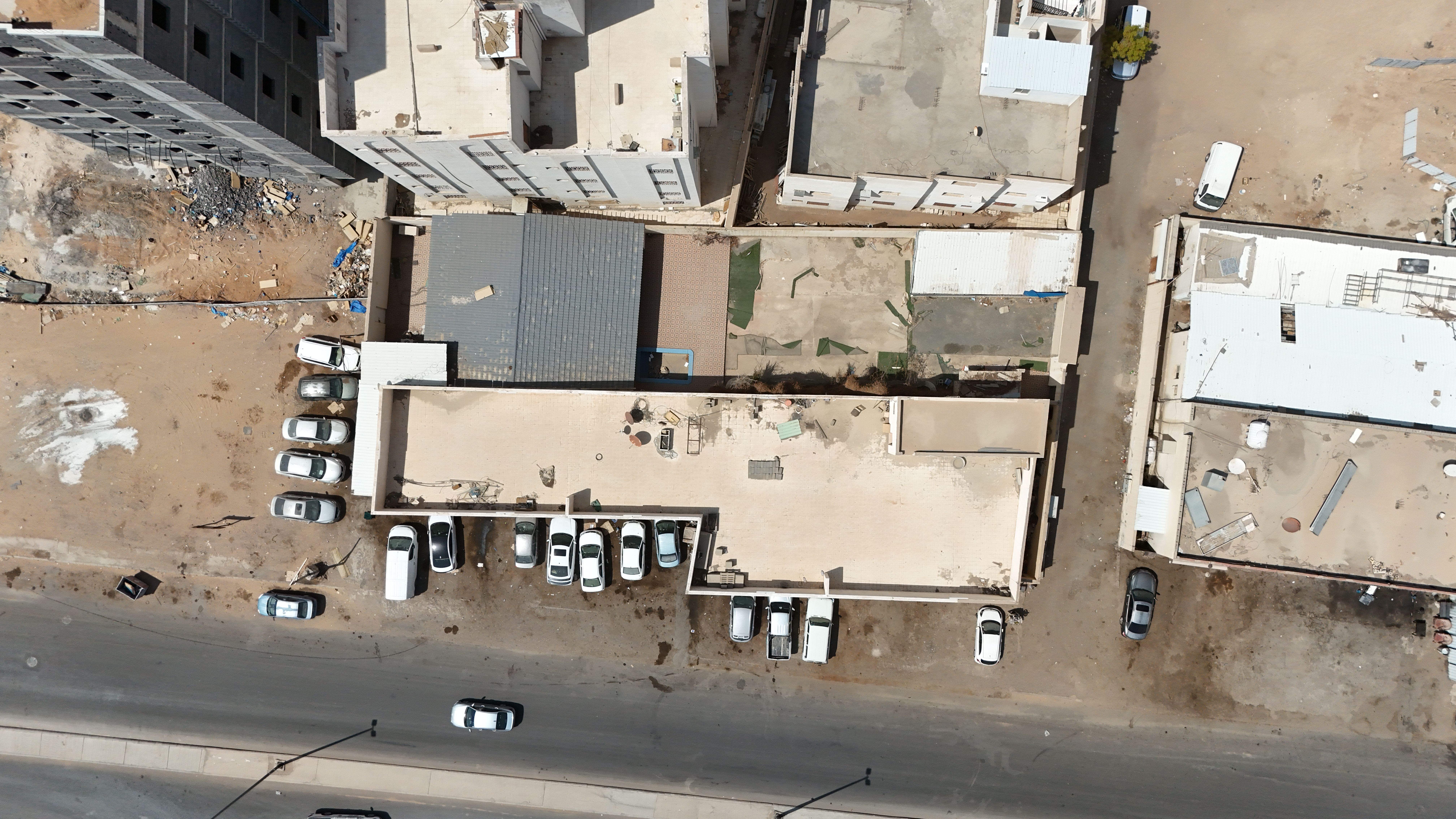 عمارة سكنية تجارية حي السمحان جزع الصدقة -640116011529 - 840110023327