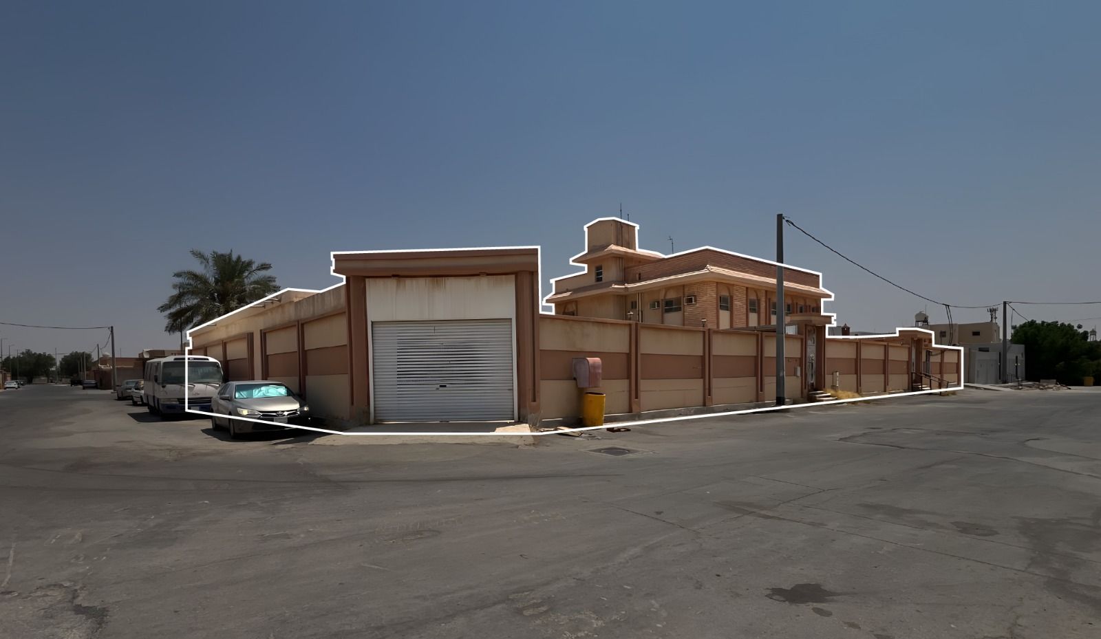 فيلا سكنية قائمة على صكين في حي المروج بمساحة اجمالية 1069.2م قطعة رقم 144 صك رقم 9088204692700000 وقطعة رقم 146 صك رقم 7805217586400000
