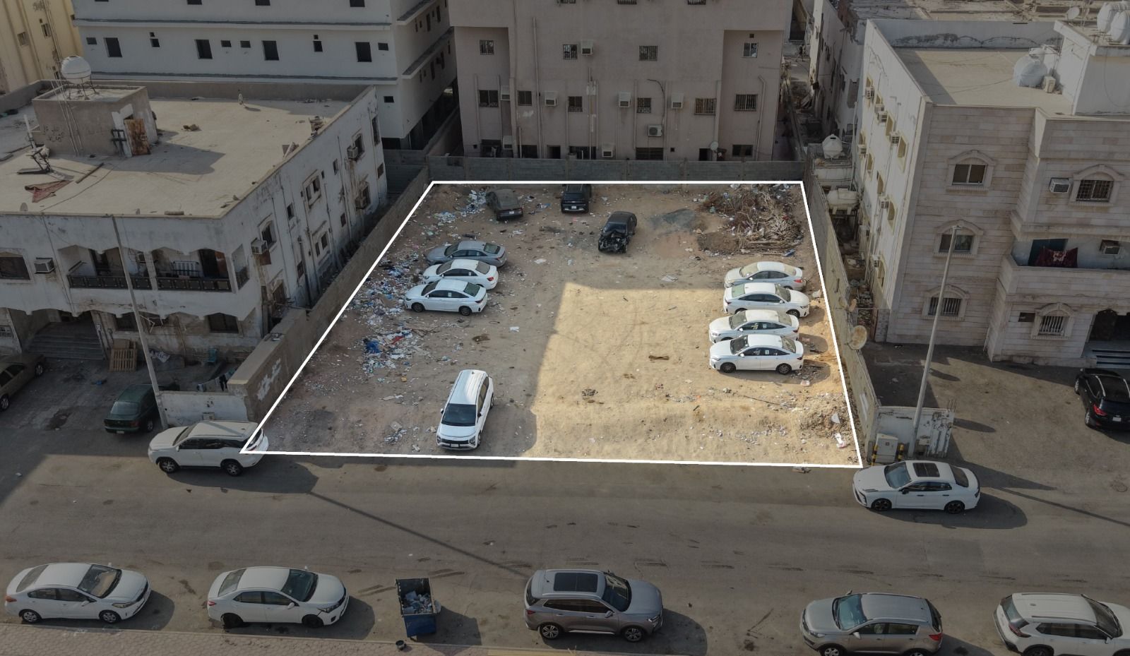 أرض سكنية في حي النزهة / 3 بمساحة 780م قطعة رقم 451 / أ صك رقم 360622003668