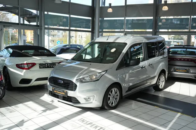 Ford Tourneo Connect Trend Automatic