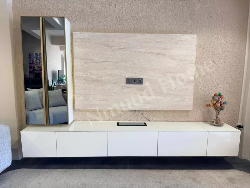 Vena Outlet Televizyon Ünitesi