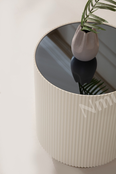 Olivia Ekru Yan Sehpa