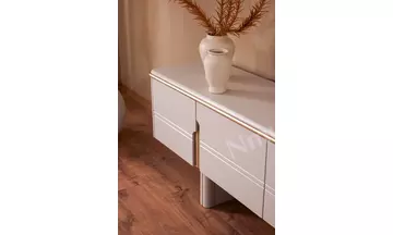 Pier Televizyon Ünitesi