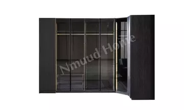 Etro Giyinme Dolabı