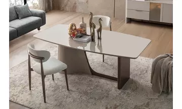 Salda Yemek Odası Takımı