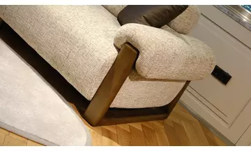 LUCİA Köşe Takımı