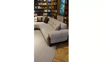 LUCİA Köşe Takımı