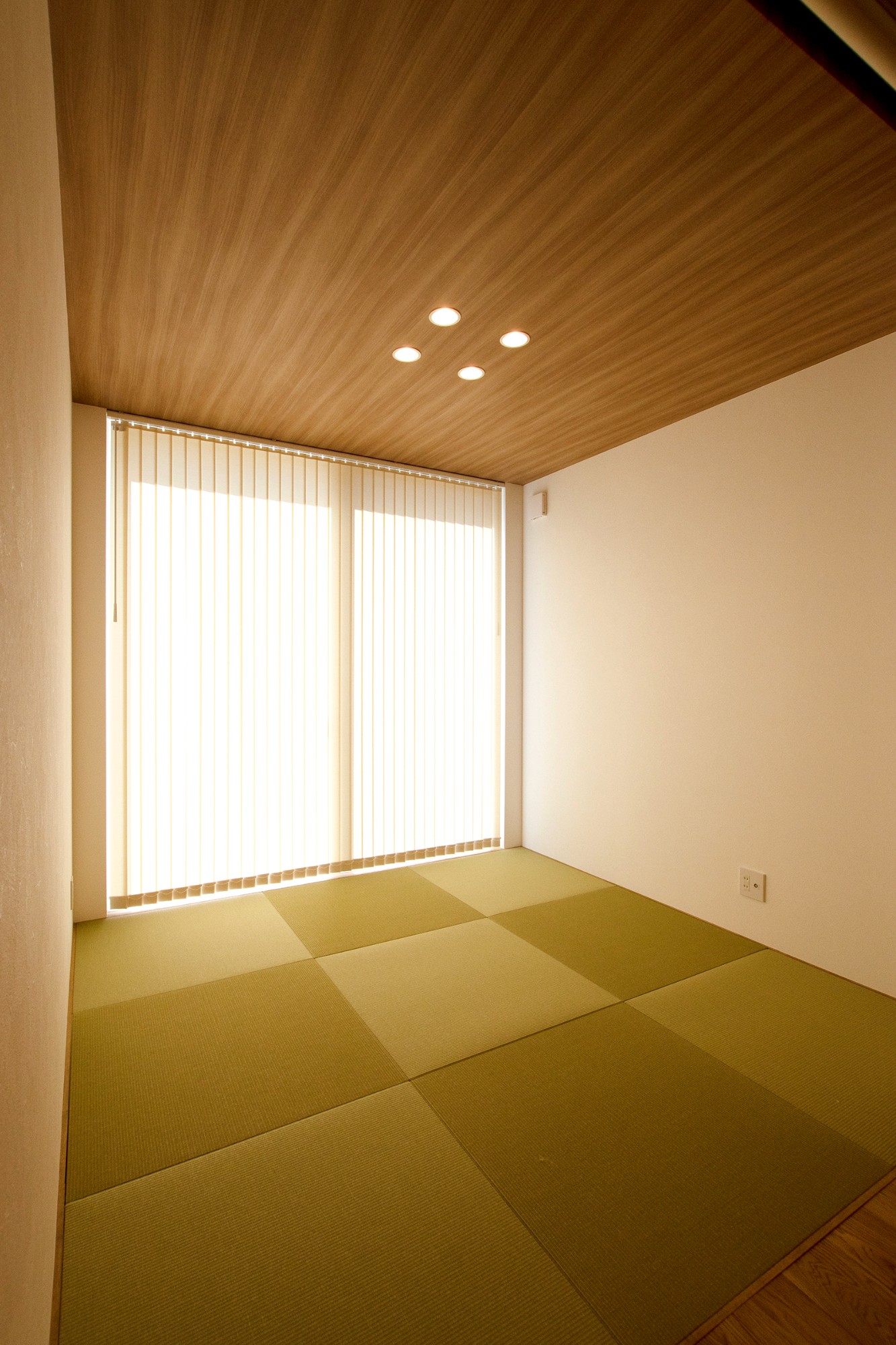 シンプル・ナチュラル・モダンな居室の実例写真