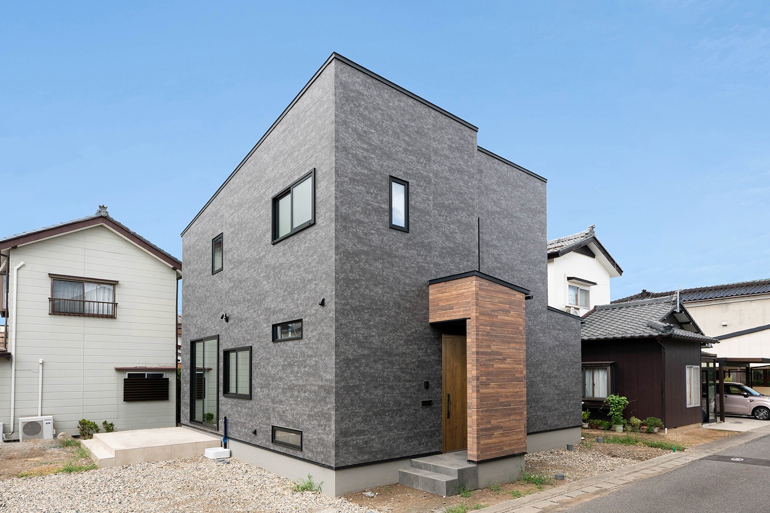 広々LDKとプライベートテラスのある暮らし