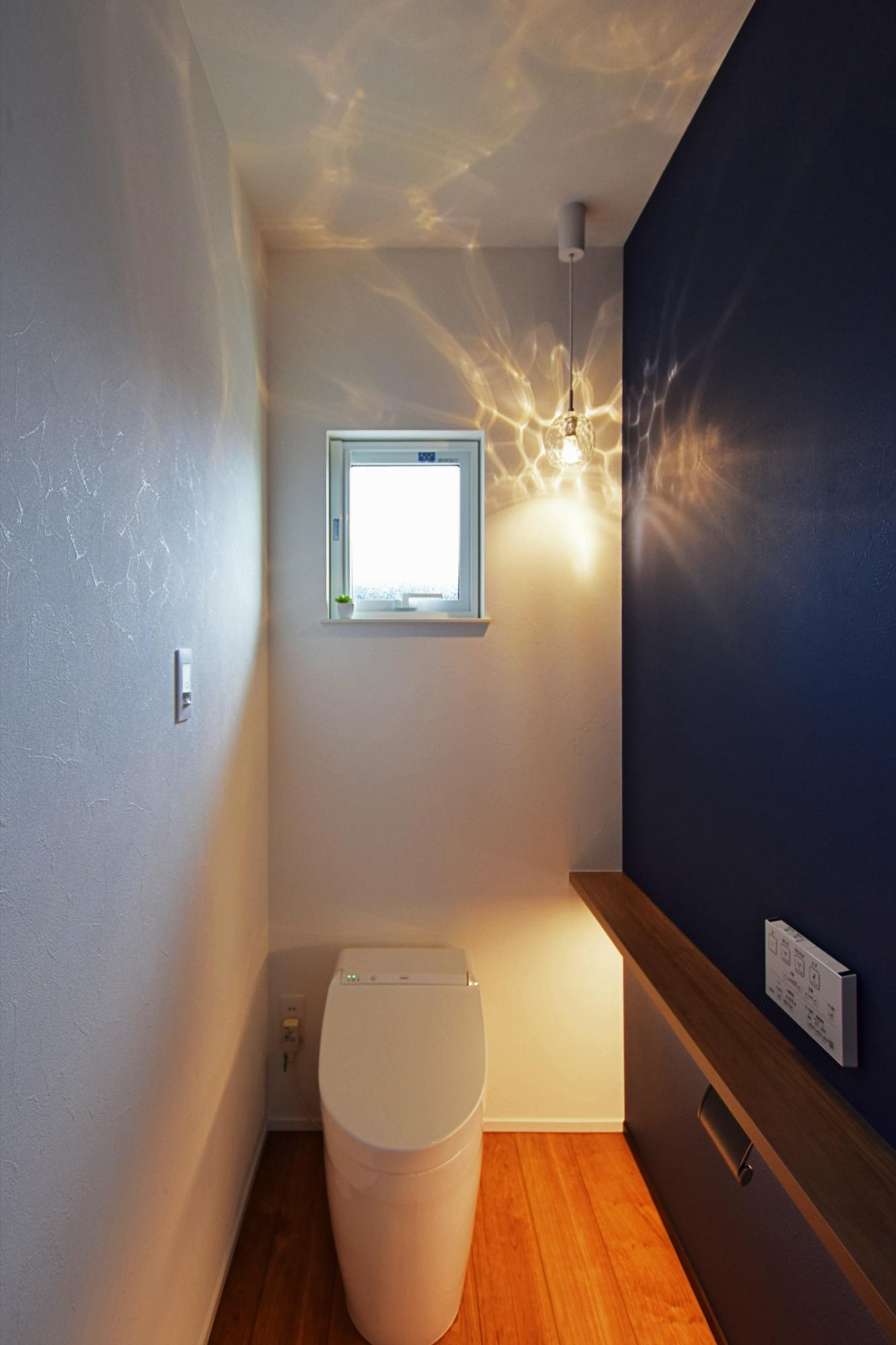 シンプル・ナチュラル・モダンなトイレの実例写真