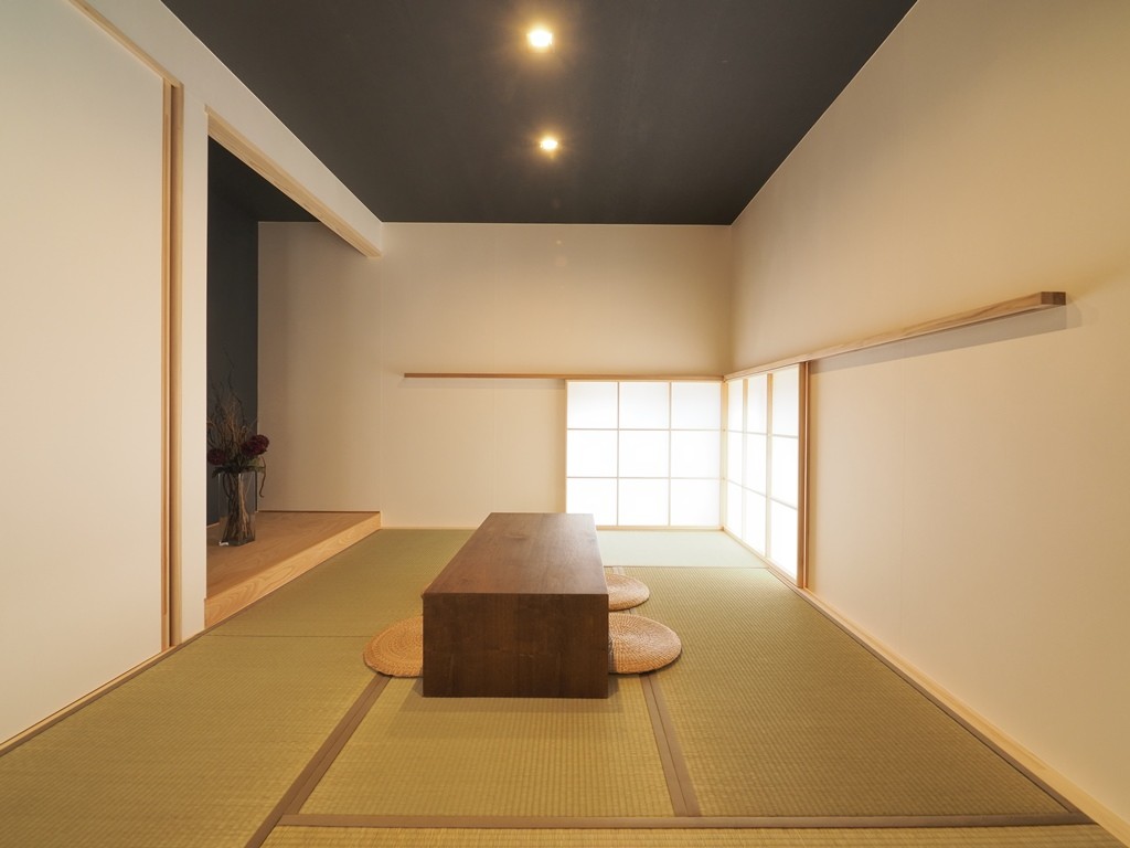 シンプル・ナチュラル・モダン・自然素材な居室の実例写真