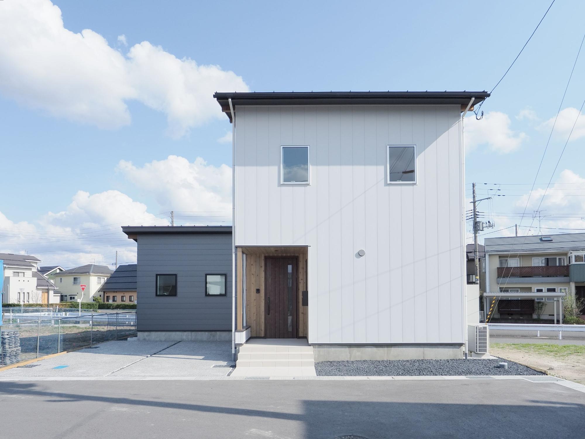 20代で建てる自然素材子育て世代の家