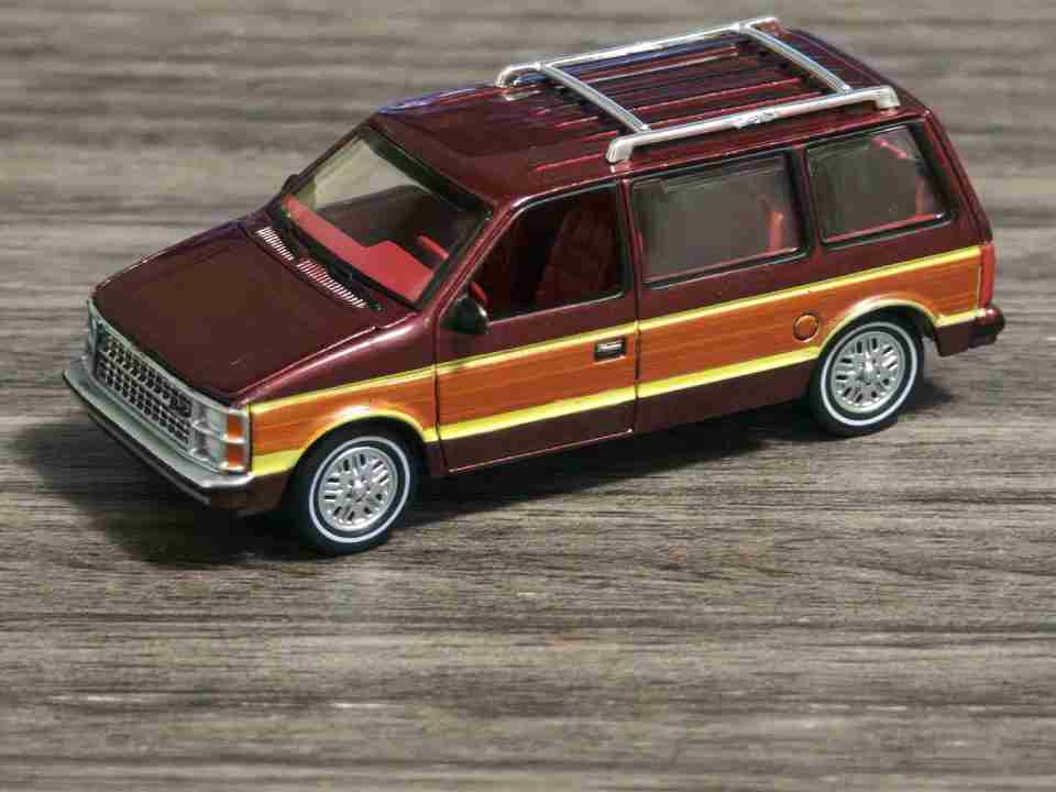 Auto World Dodge Caravan