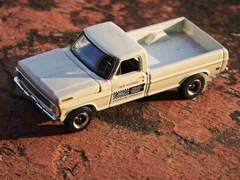 GreenLight Ford F-100