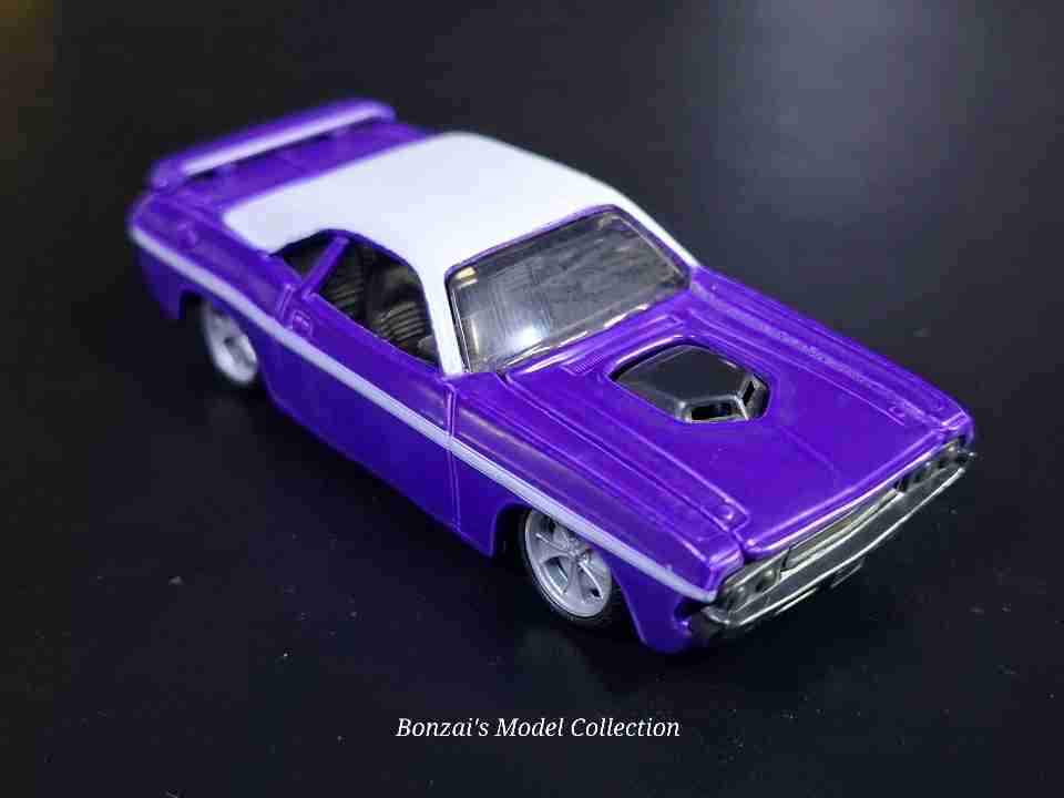 Bburago Dodge Challenger R/T