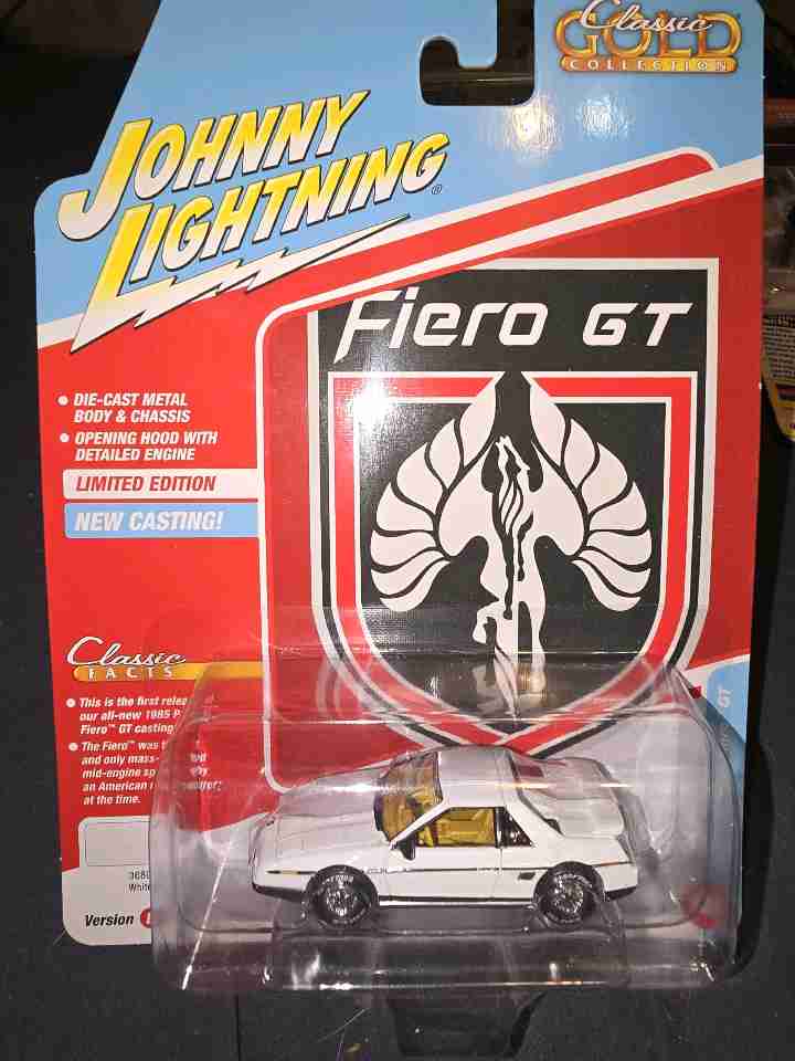 Johnny Lightning Pontiac Fiero