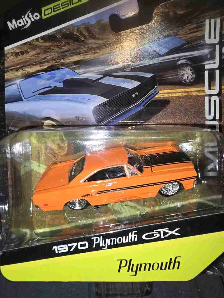 Maisto Plymouth GTX