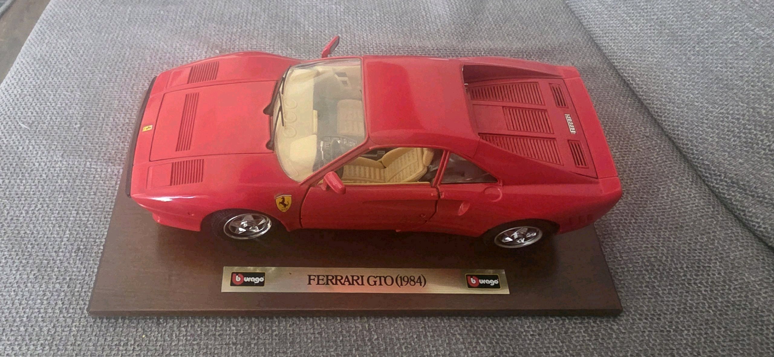 Bburago Ferrari GTO