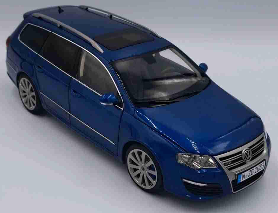 NZG Volkswagen Passat Estate R36