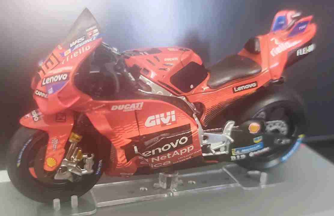 DeAgostini Ducati Desmosedici GP25