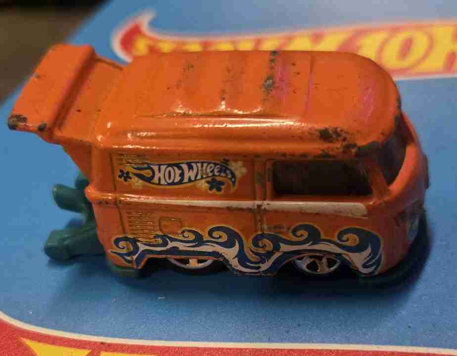 Hot Wheels Volkswagen Kool Kombi