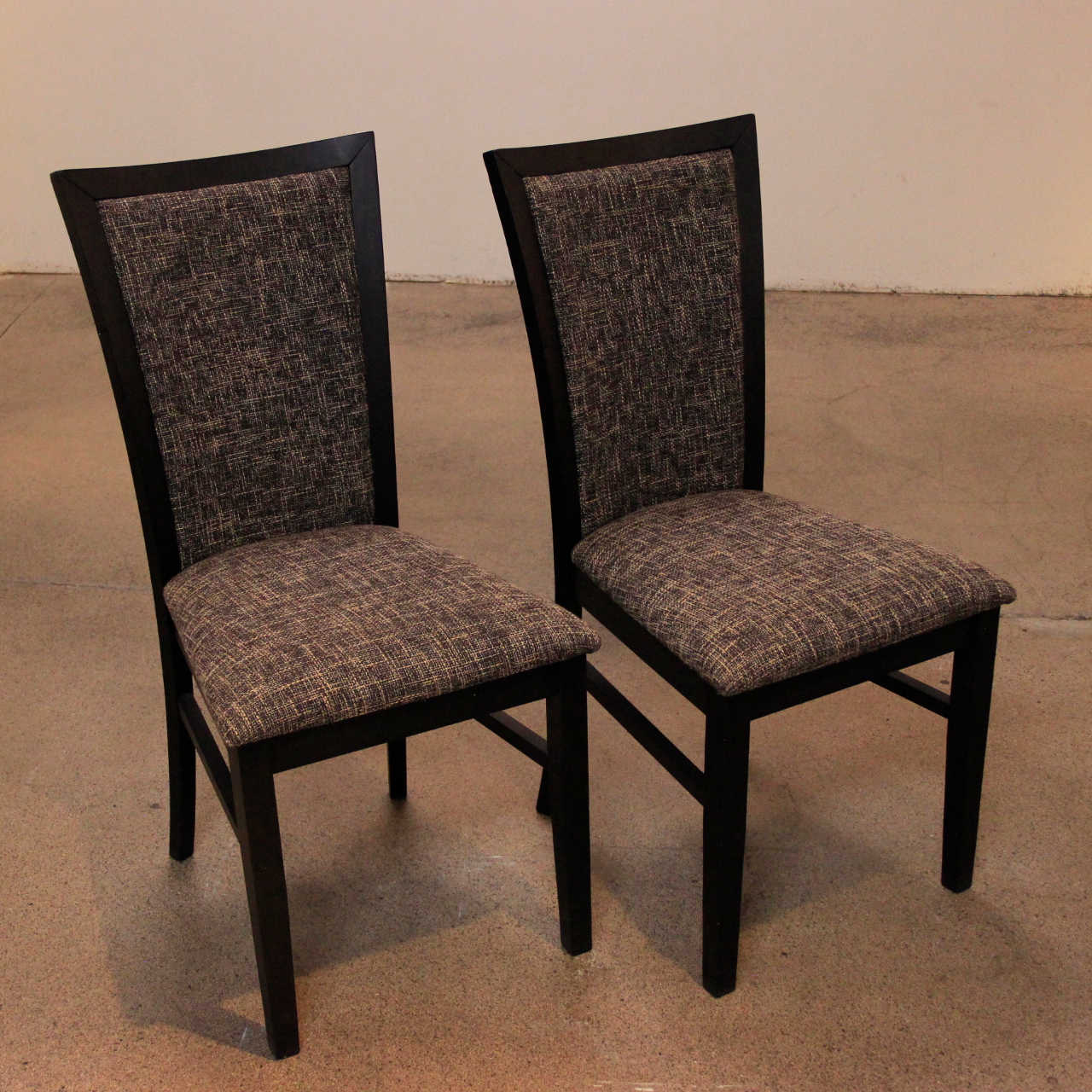 Chairs: item number 1gxerr