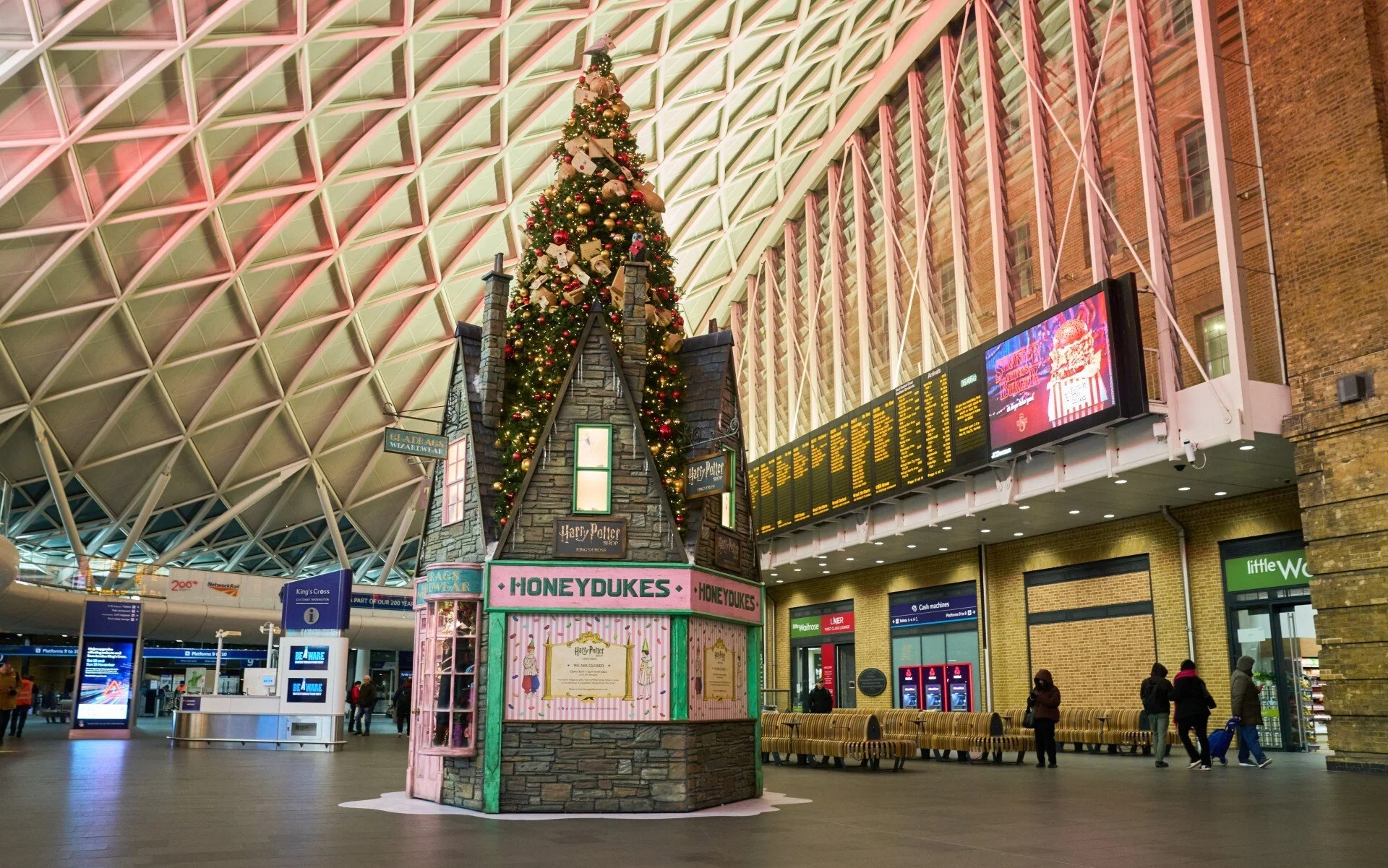 Kings Cross Christmas Tree - Warner Bros.