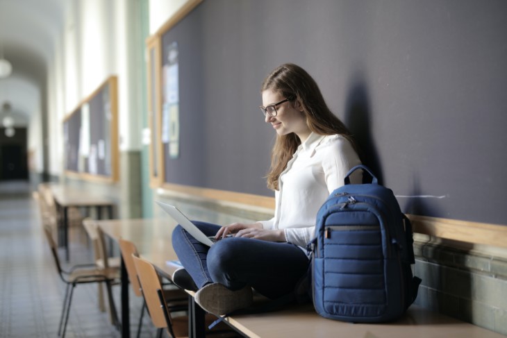 Hvis du leder efter en transskriptionstjeneste nu, anbefaler vi en AI-transskriptionstjeneste.