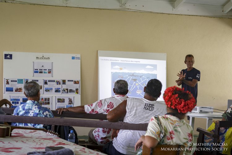 Mobilisation de tous les habitants de Rangiroa en tahitien.jpg