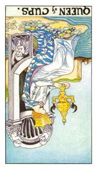 逆位聖杯王后塔羅牌