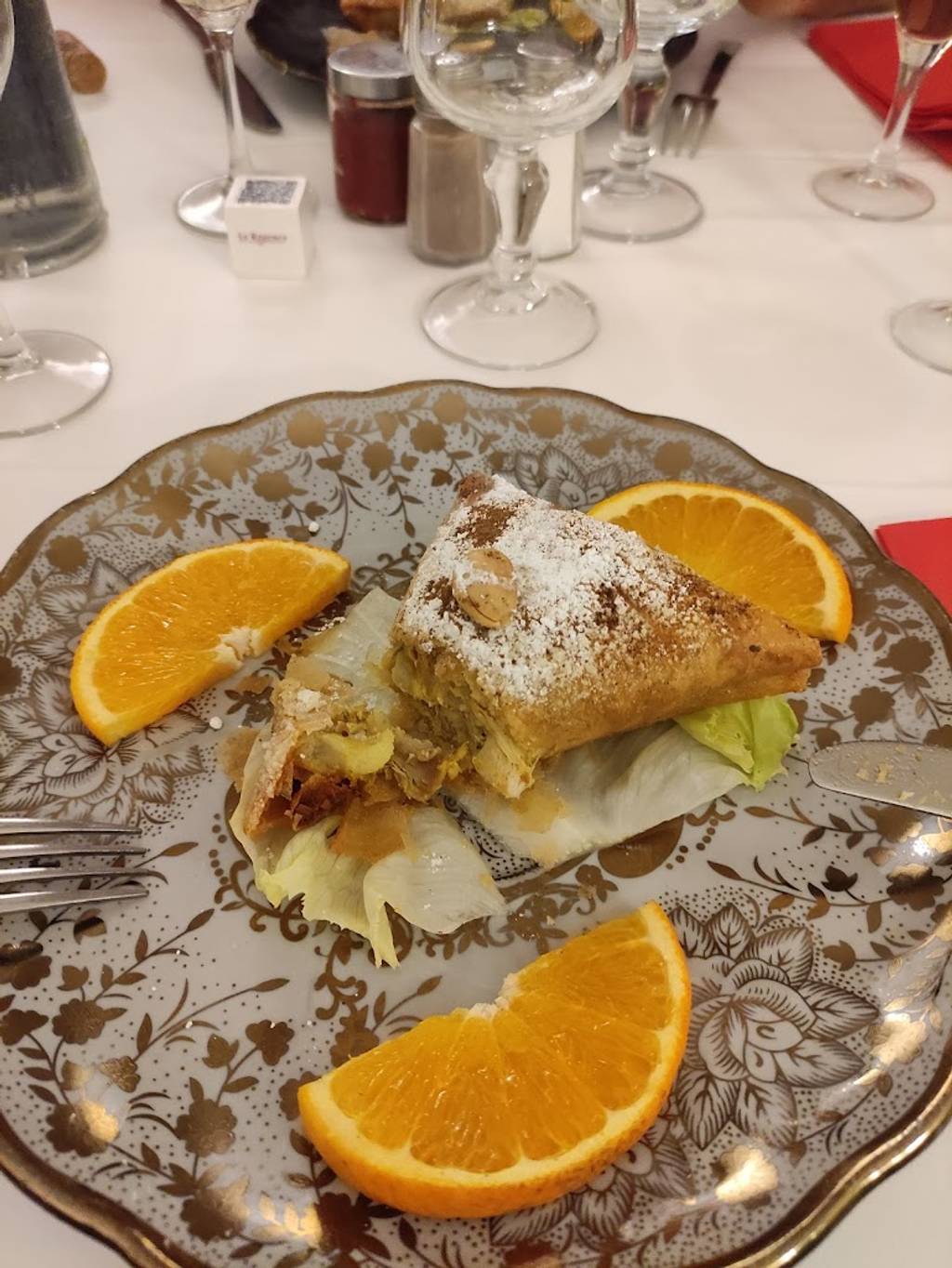 LE REGENCY Montpellier - Food Tableware Table Plate Ingredient