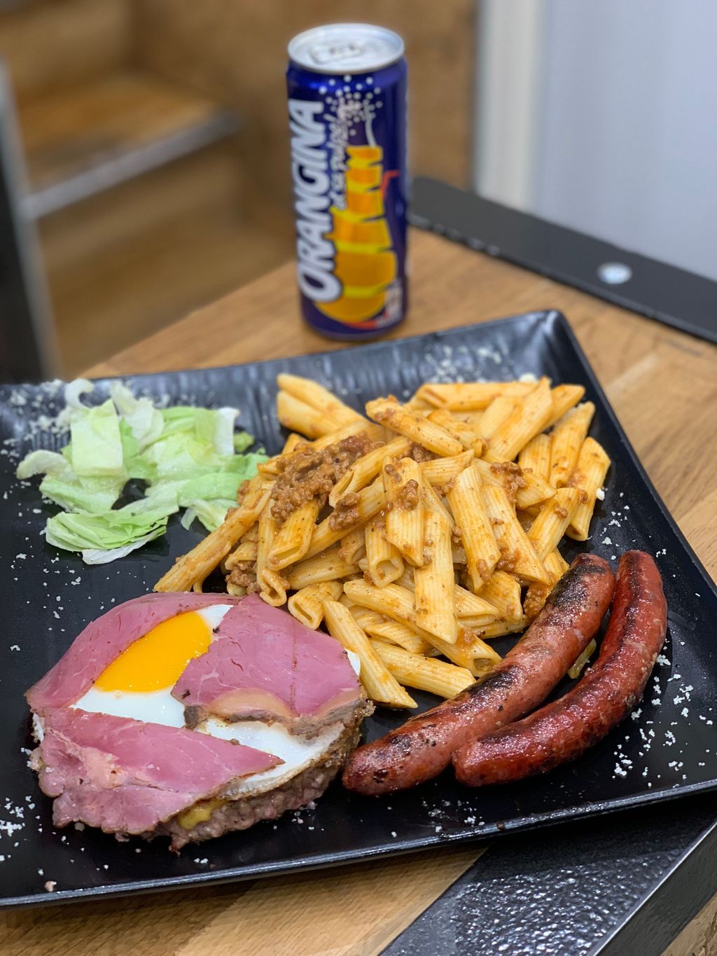 EmberGrill Burger Gourmet Les Lilas - Dish Food Cuisine Ingredient Junk food