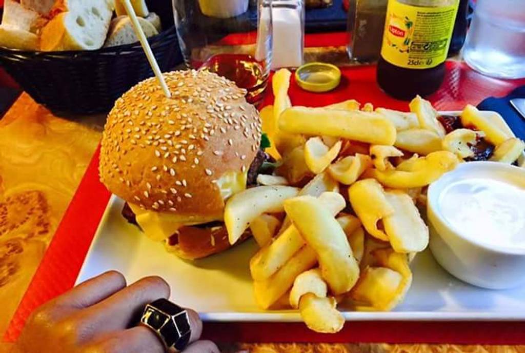 La Grillardière AVS Lyon - Dish Food Junk food Fast food French fries