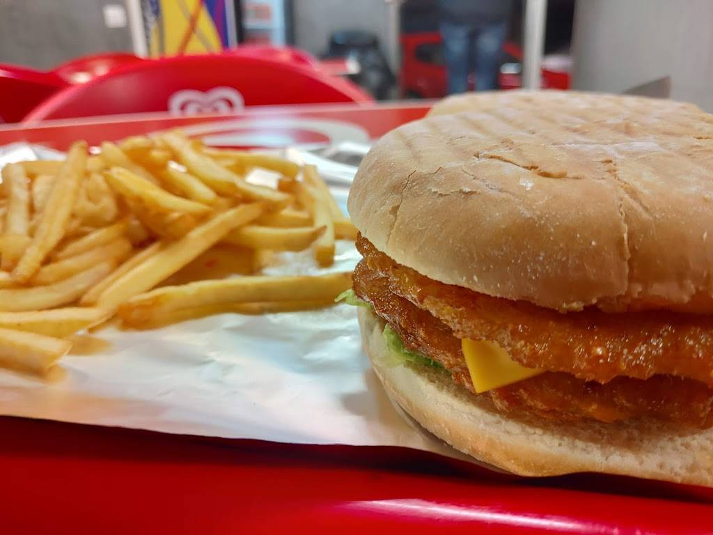 Wilson Kebab Burger Antibes - Dish Food Junk food Fast food French fries