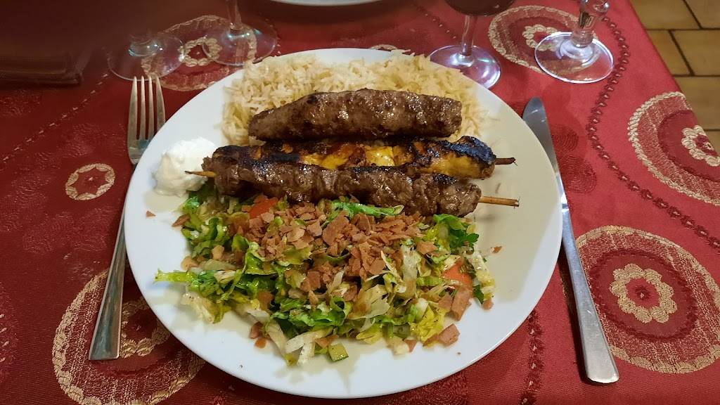 Le Byblos Tours - Food Tableware Kabab koobideh Adana kebabı Plate