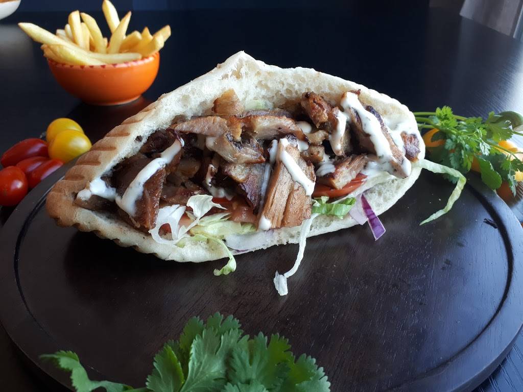 TOTO FOOD Rennes - Dish Food Cuisine Korean taco Gyro