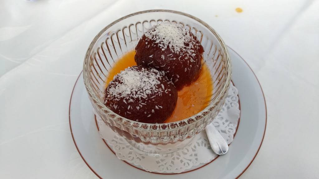 Kashmir Café Indien Montreuil - Food Cuisine Dish Powdered sugar Dessert