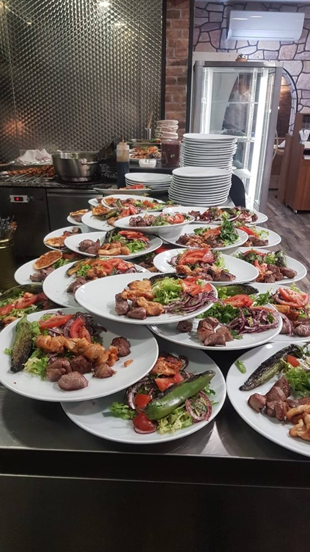 MAISON ARARAT Grillades Drancy - Cuisine Meal Food Dish Buffet